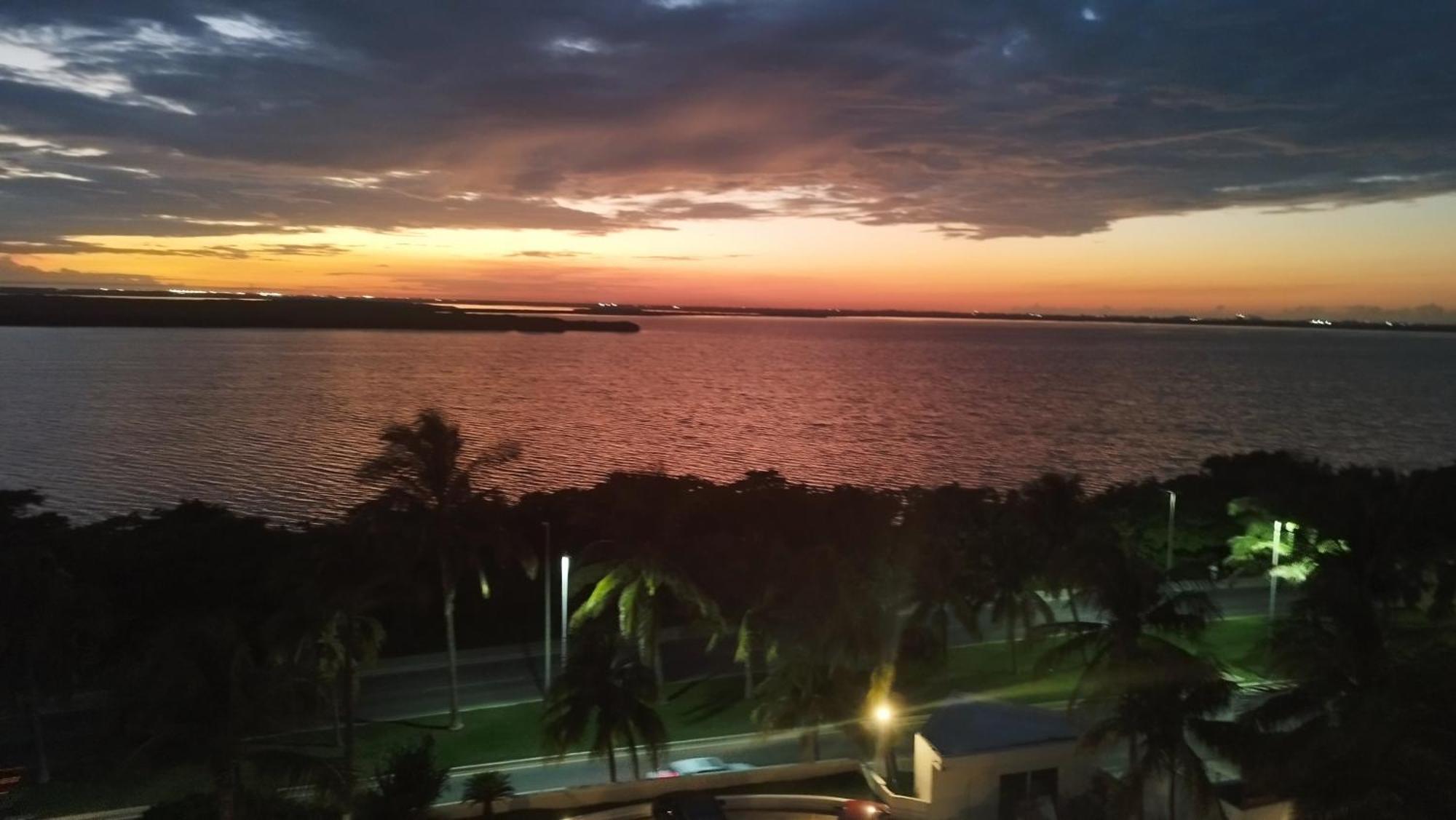 “Magic Sunrise At Cancun” Екстер'єр фото